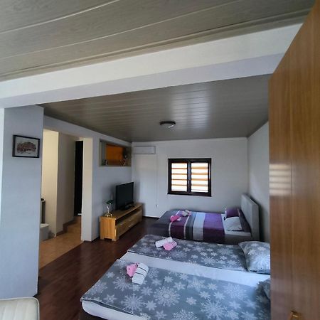 Centar Appartement Sarajevo Buitenkant foto
